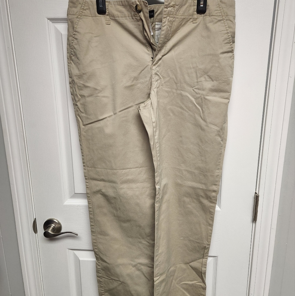 Women's Covington size 14 Women's